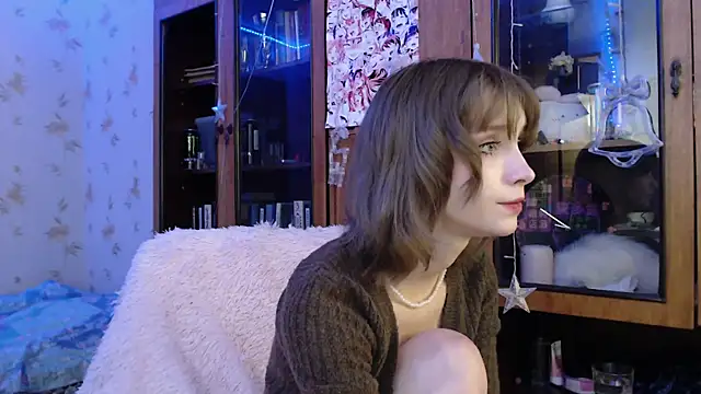 cloudgirrl online show from 20, 1, 2025