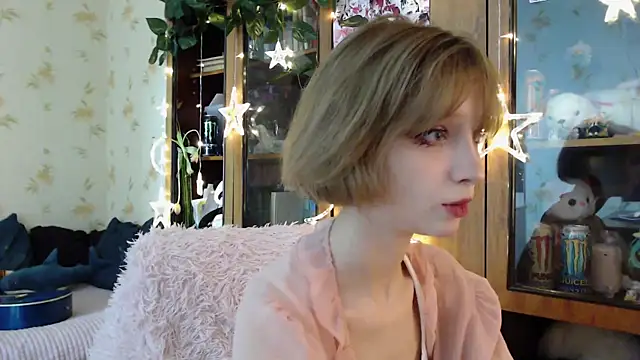 cloudgirrl online show from 16, 3, 2025