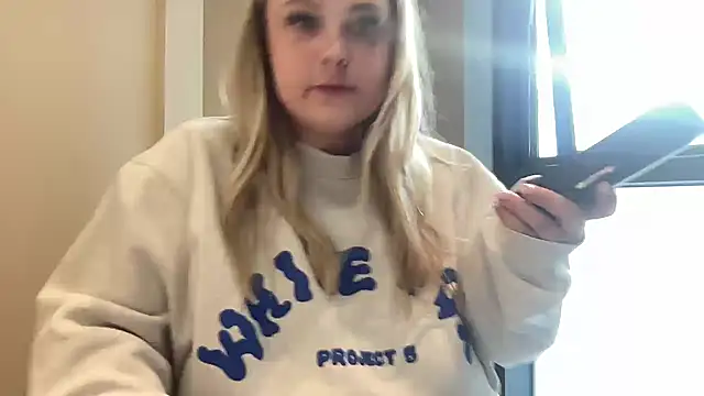 Snapshot of blairbella chatting on 13, 3, 2025 blairbella online show from 13, 3, 2025