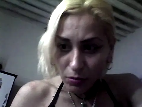 ariana crazzy online show from 16, 2, 2025