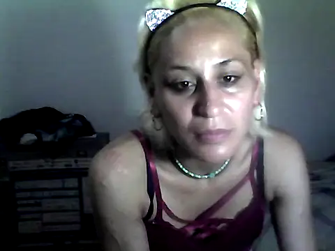 ariana crazzy online show from 24, 10, 2025
