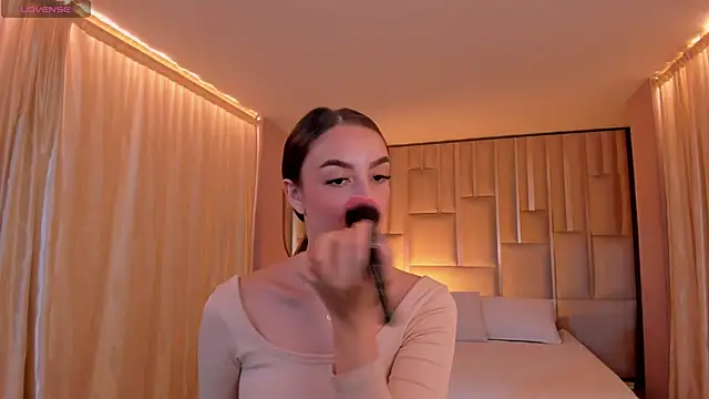 KaiaFerreira online show from 13, 2, 2026