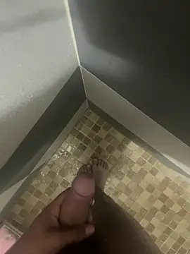 Snapshot of mylovetr1 chatting on 17, 12, 2024 mylovetr1 online show from 17, 12, 2024