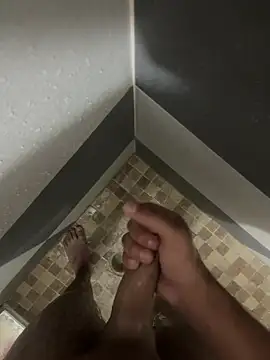 Snapshot of mylovetr1 chatting on 19, 12, 2024 mylovetr1 online show from 19, 12, 2024