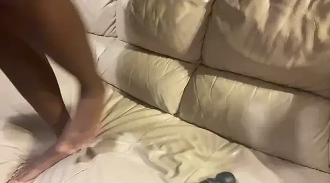 Snapshot of iveedie017 chatting on 9, 12, 2024 iveedie017 online show from 9, 12, 2024