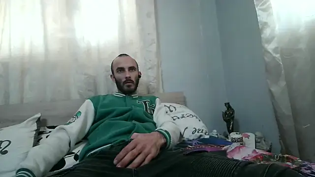 kisandgioni online show from 2, 1, 2025