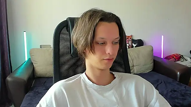 Ostin meow online show from 3, 6, 2026