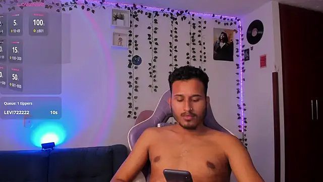 Raf brunette online show from 14, 1, 2025