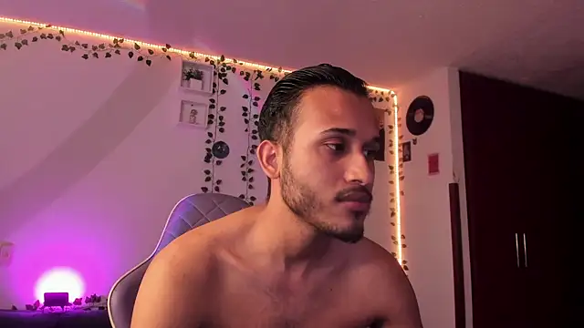 Raf brunette online show from 2, 2, 2025