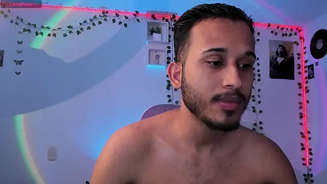 Raf brunette online show from 3, 3, 2025