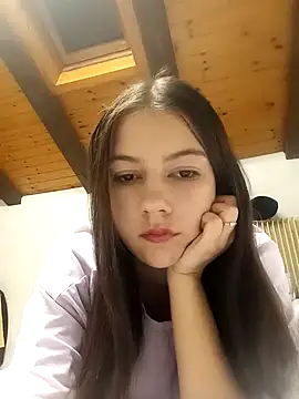 Snapshot of ella_grays chatting on 3, 12, 2024 ella grays online show from 3, 12, 2024