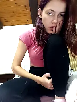Snapshot of ella_grays chatting on 19, 12, 2024 ella grays online show from 19, 12, 2024