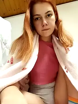 Snapshot of ella_grays chatting on 3, 1, 2025 ella grays online show from 3, 1, 2025