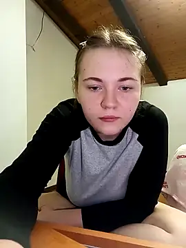 Snapshot of ella_grays chatting on 17, 1, 2025 ella grays online show from 17, 1, 2025
