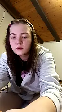 Snapshot of ella_grays chatting on 18, 1, 2025 ella grays online show from 18, 1, 2025
