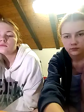 Snapshot of ella_grays chatting on 22, 1, 2025 ella grays online show from 22, 1, 2025
