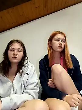 Snapshot of ella_grays chatting on 27, 1, 2025 ella grays online show from 27, 1, 2025