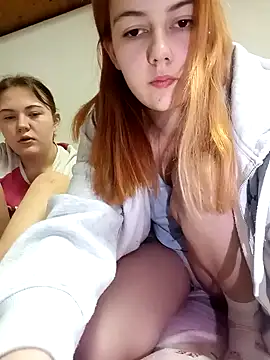 Snapshot of ella_grays chatting on 3, 2, 2025 ella grays online show from 3, 2, 2025