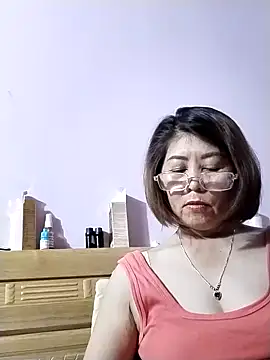Baby-tits2024 online show from 3, 12, 2024