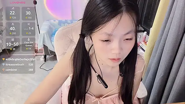 Snapshot of Lena-yyds chatting on 13, 12, 2025 Lena-yyds online show from 13, 12, 2025