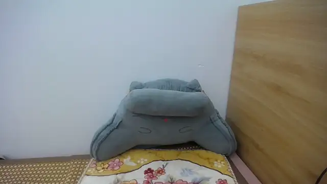 HotQueen online show from 24, 2, 2025