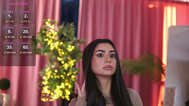 Snapshot of YemayaLuna chatting on 2, 1, 2025 YemayaLuna online show from 2, 1, 2025