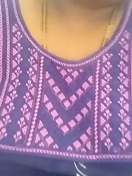 Snapshot of Sexy_Radhikaa chatting on 19, 12, 2025 Sexy Radhikaa online show from 19, 12, 2025