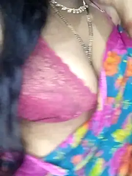 Snapshot of Sexy_Radhikaa chatting on 7, 1, 2026 Sexy Radhikaa online show from 7, 1, 2026