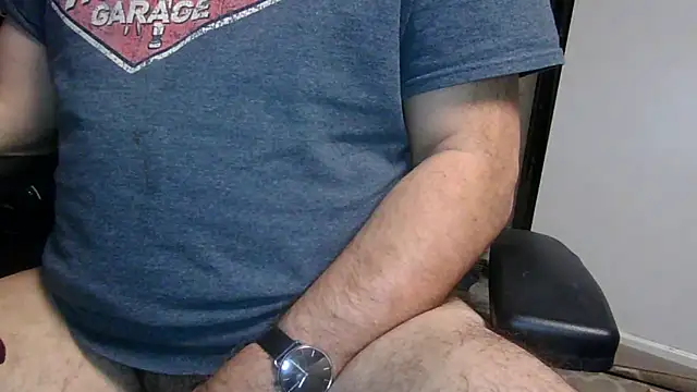 Snapshot of thickdaddy59 chatting on 22, 12, 2024 thickdaddy59 online show from 22, 12, 2024