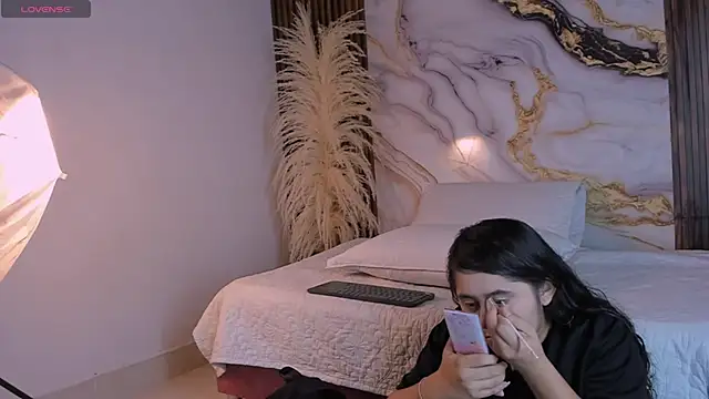 king lovely hornyy online show from 12, 7, 2026