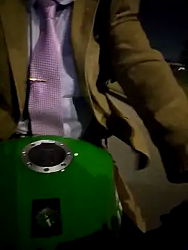 Snapshot of Fuckboy4public chatting on 10, 9, 2025 Fuckboy4public online show from 10, 9, 2025