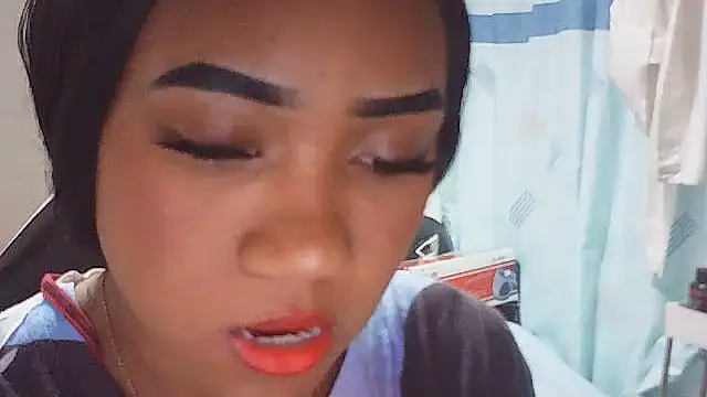 Snapshot of Fariana01 chatting on 24, 5, 2026 Fariana01 online show from 24, 5, 2026