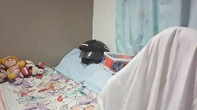 Snapshot of Fariana01 chatting on 25, 5, 2026 Fariana01 online show from 25, 5, 2026