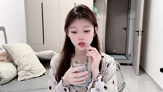 yangyang-1115 online show from 27, 9, 2025