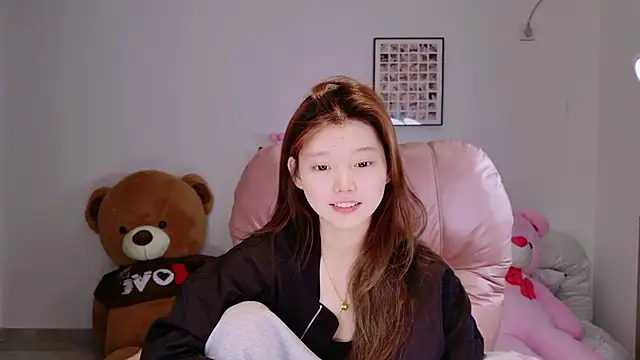 Snapshot of yangyang-1115 chatting on 22, 4, 2026 yangyang-1115 online show from 22, 4, 2026