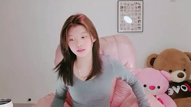 Snapshot of yangyang-1115 chatting on 5, 5, 2026 yangyang-1115 online show from 5, 5, 2026
