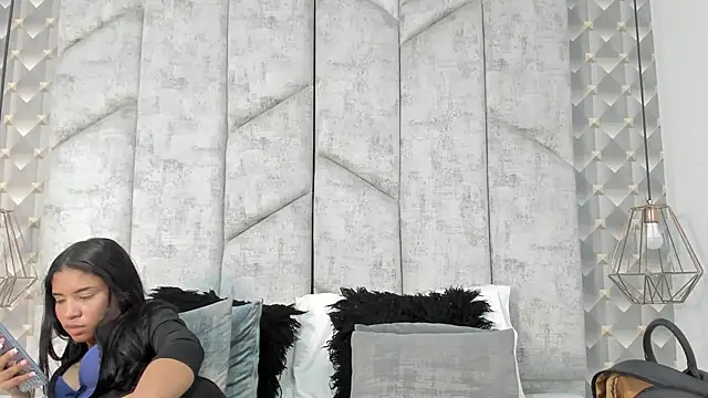 AshleyHill2 online show from 8, 1, 2026