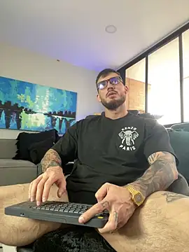 Snapshot of DimitriSullivan_ chatting on 12, 3, 2025 DimitriSullivan  online show from 12, 3, 2025