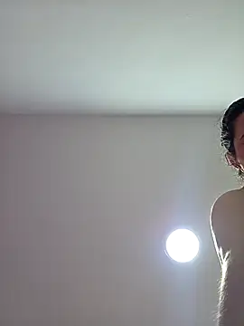 NeredaXxx online show from 15, 4, 2026