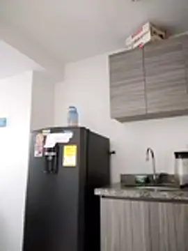 Snapshot of nicolle_milf1978 chatting on 10, 4, 2026 nicolle milf1978 online show from 10, 4, 2026