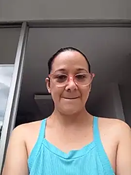 Snapshot of nicolle_milf1978 chatting on 6, 6, 2026 nicolle milf1978 online show from 6, 6, 2026