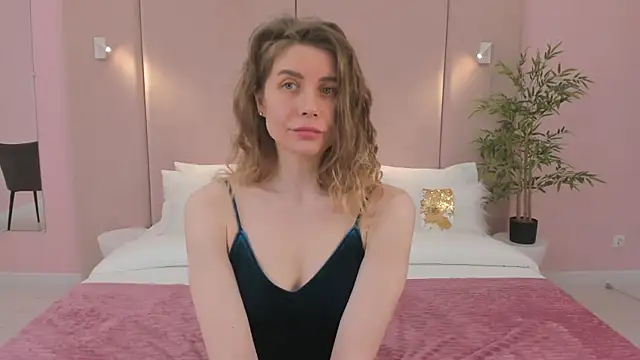 VikkiStorm online show from 17, 1, 2025