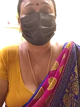 Snapshot of rekha_naier chatting on 1, 3, 2025 rekha naier online show from 1, 3, 2025