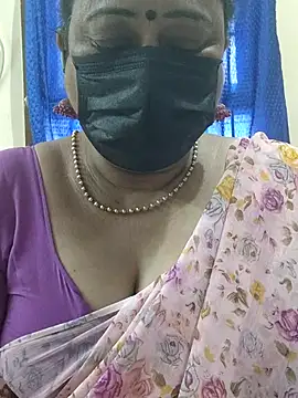 Snapshot of rekha_naier chatting on 19, 9, 2025 rekha naier online show from 19, 9, 2025