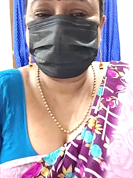 Snapshot of rekha_naier chatting on 26, 9, 2025 rekha naier online show from 26, 9, 2025