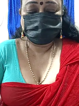 Snapshot of rekha_naier chatting on 3, 10, 2025 rekha naier online show from 3, 10, 2025