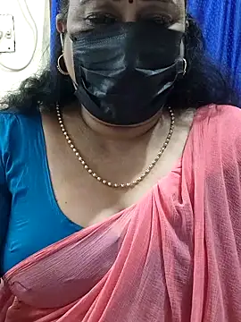 Snapshot of rekha_naier chatting on 6, 10, 2025 rekha naier online show from 6, 10, 2025