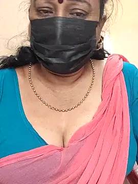 Snapshot of rekha_naier chatting on 8, 10, 2025 rekha naier online show from 8, 10, 2025