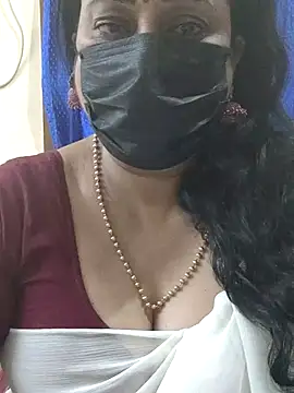 Snapshot of rekha_naier chatting on 14, 10, 2025 rekha naier online show from 14, 10, 2025