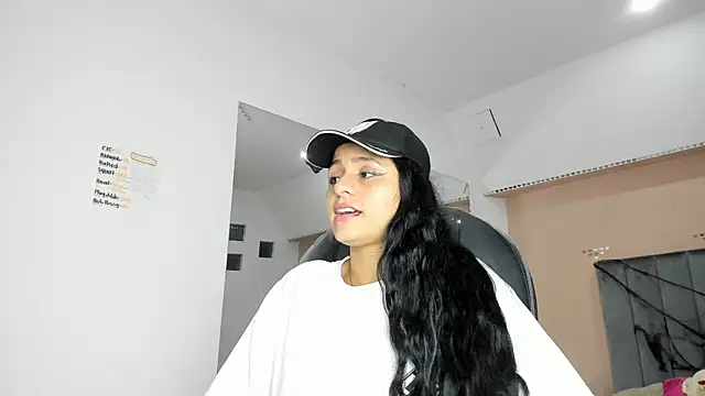 Snapshot of Giselle_Roldan chatting on 16, 10, 2025 Giselle Roldan online show from 16, 10, 2025